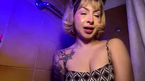 Cinna online show from February 15, 8:07 pm