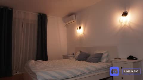 Anna online show from September 14, 4:52 pm