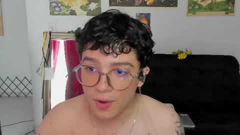 Clove online show from August 4, 3:41 pm