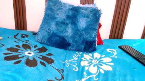 alexia online show from March 29, 7:15 pm