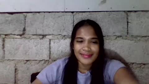 morenagirlpinay18 online show from February 3, 1:24 am