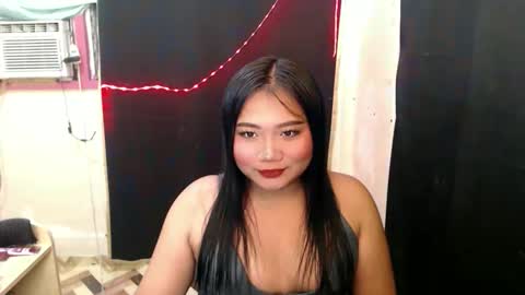 Snapshot of morenagirlxx chatting on October 20, 4:34 pm morenagirlxx online show from October 20, 4:34 pm