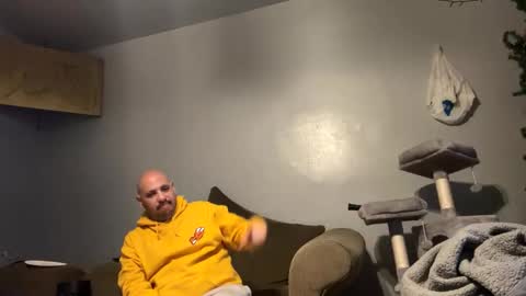 Snapshot of morethanenough437431 chatting on October 23, 7:10 am morethanenough437431 online show from October 23, 7:10 am