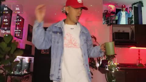 Snapshot of morgan_hiller chatting on March 3, 12:59 am   online show from March 3, 12:59 am