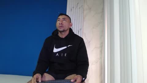 MORGAN AND MEGAN online show from December 21, 12:00 pm