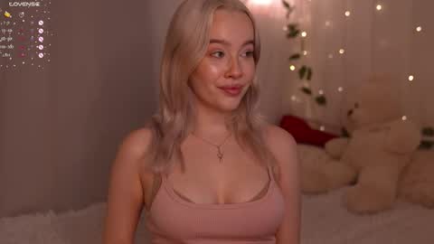 Snapshot of mother__of__dragons chatting on September 9, 11:05 pm  Deni and Jett my weekly schedule online show from September 9, 11:05 pm