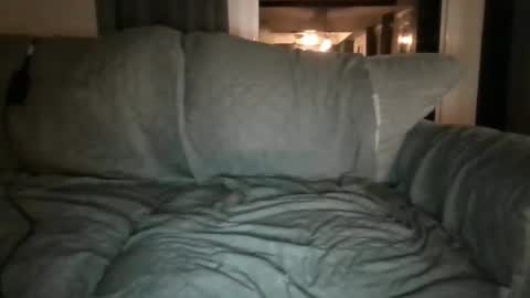 Snapshot of mr1bucket chatting on October 15, 12:47 am mr1bucket online show from October 15, 12:47 am