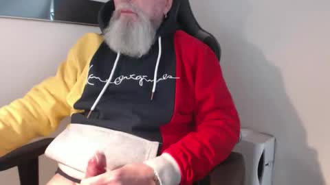 mr_boombastic2021 online show from March 14, 10:41 am