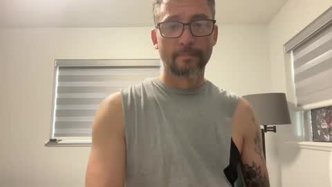 mr_halfling online show from June 7, 1:33 am
