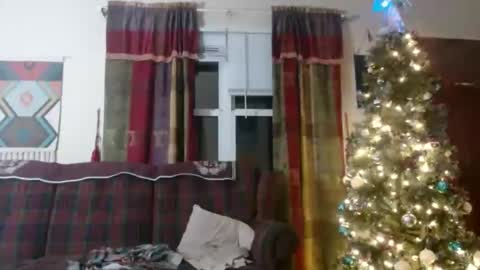 Snapshot of mr_happy12 chatting on December 21, 3:03 am mr_happy12 online show from December 21, 3:03 am