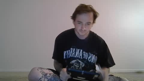 Snapshot of mr_nightfall chatting on October 16, 10:41 pm mr_nightfall online show from October 16, 10:41 pm