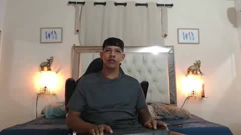 mr_stiven_ online show from September 9, 2:44 am