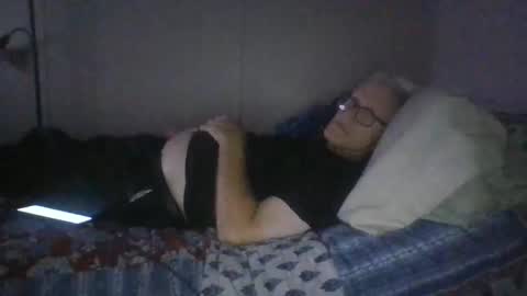 Snapshot of mrbill55 chatting on December 13, 12:53 am mrbill55 online show from December 13, 12:53 am