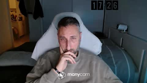 mrdr0o0o online show from November 27, 4:25 pm