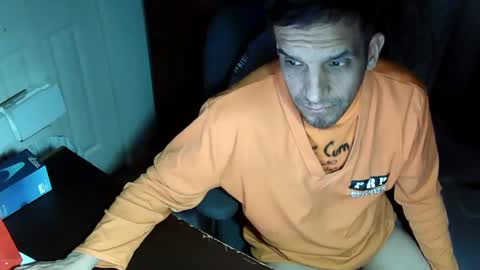 Snapshot of mrmarcxxcam chatting on January 22, 4:34 am MrMarc online show from January 22, 4:34 am