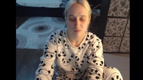 Sasha online show from November 5, 5:04 pm