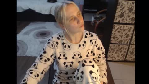 Sasha online show from November 18, 6:33 pm