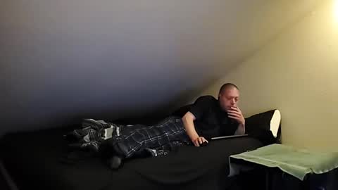 mrxhere online show from April 11, 9:57 am