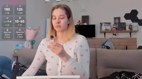 Ms ForYOU online show from March 26, 3:45 am