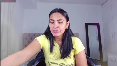 Freya online show from October 4, 5:38 am