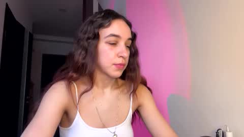 ms_sophiee online show from February 19, 2:16 pm