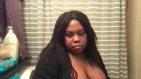 Snapshot of msjonemillion chatting on January 25, 2:15 am Chocolate Candy Stick online show from January 25, 2:15 am
