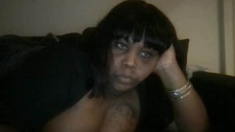 Snapshot of msjonemillion chatting on January 30, 6:46 am Chocolate Candy Stick online show from January 30, 6:46 am