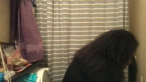 Snapshot of msjonemillion chatting on February 12, 5:15 am Chocolate Candy Stick online show from February 12, 5:15 am