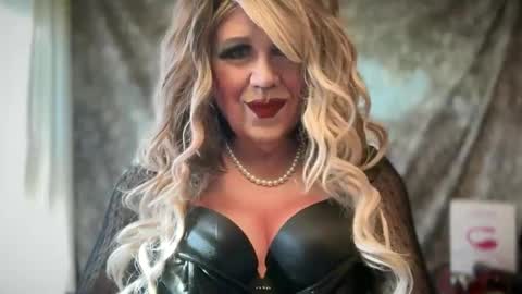 mskarentoy online show from April 16, 8:53 pm