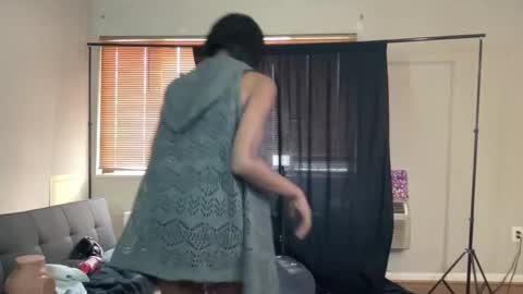 Snapshot of msmerlinmystique chatting on February 1, 5:37 pm Merlin Mystique online show from February 1, 5:37 pm