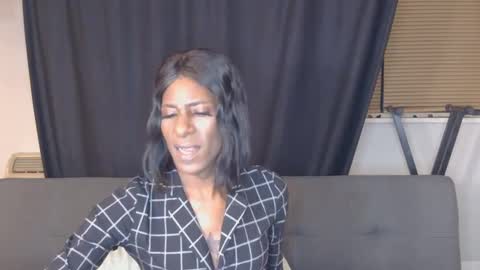 Snapshot of msmerlinmystique chatting on October 7, 3:13 am Merlin Mystique online show from October 7, 3:13 am