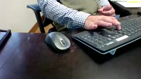 mttoker online show from April 23, 4:08 pm