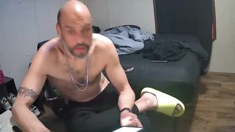 Muffdiver online show from March 5, 11:52 am