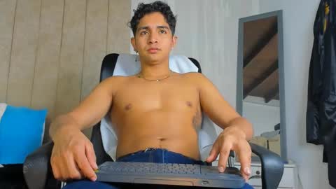 muichiro tokito1 online show from February 6, 4:42 am