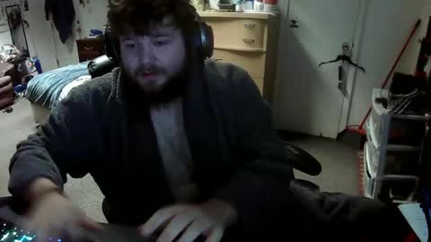 munchieee online show from December 10, 4:38 pm