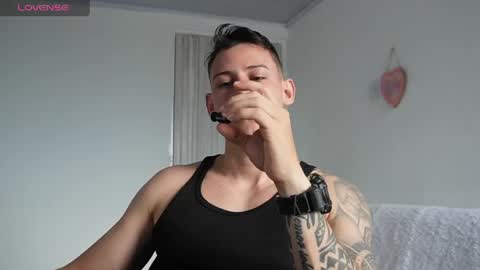 muscle_king_cum online show from April 10, 2:11 pm