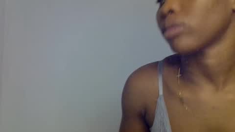 muscle_queen0 online show from February 27, 12:09 pm