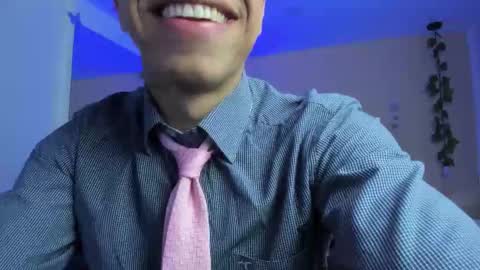 muscle scott online show from February 3, 7:29 pm