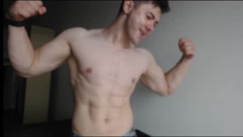 Snapshot of muscledoctor24 chatting on September 26, 6:10 am muscledoctor24 online show from September 26, 6:10 am