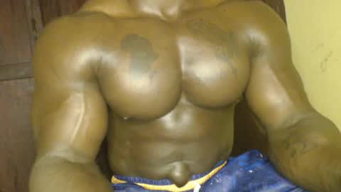 musclegod23 online show from November 15, 12:07 pm