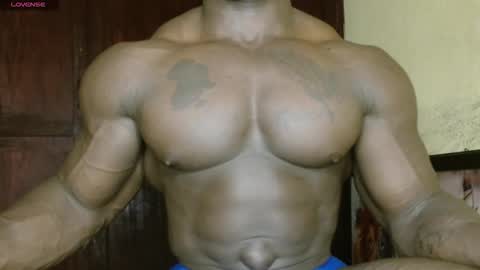 musclegod23 online show from February 21, 2:53 pm