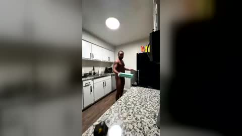 muscleman598 online show from July 8, 4:16 am