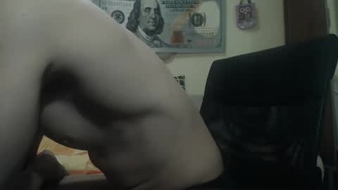 SexyMuscled online show from February 9, 10:00 pm