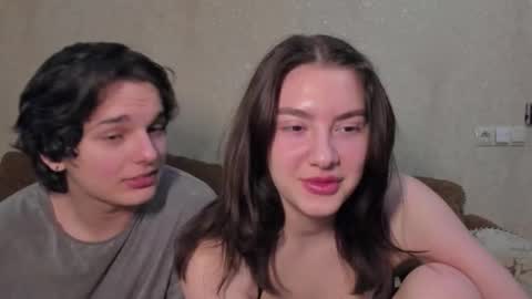 Snapshot of muuur_fam chatting on October 20, 9:31 pm HEY online show from October 20, 9:31 pm