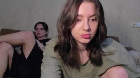 Snapshot of muuur_fam chatting on October 15, 8:53 pm HEY online show from October 15, 8:53 pm