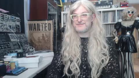 Muziknerd online show from May 21, 11:22 pm