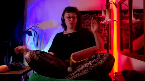 Mx. Anouk Divine online show from June 10, 2:33 am