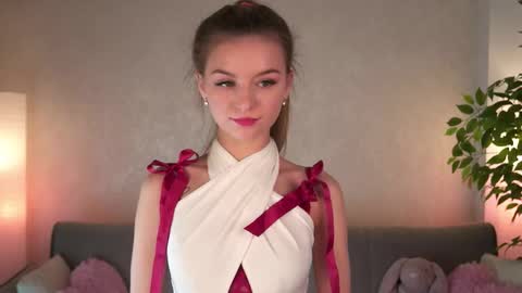 Polly online show from February 25, 1:15 pm