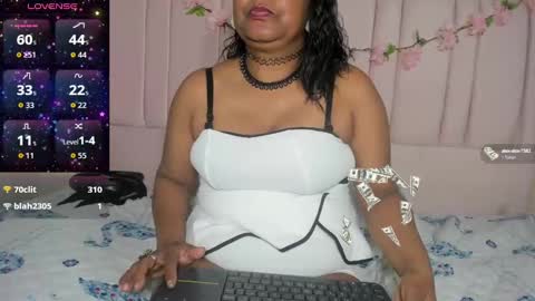 mya_blaze online show from October 15, 2:29 pm