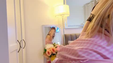 Mya-be Yours P online show from March 2, 12:31 am